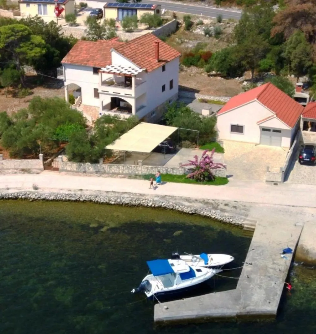 Apartments Ivo - Terrace With Sea View Veli Rat 0*,